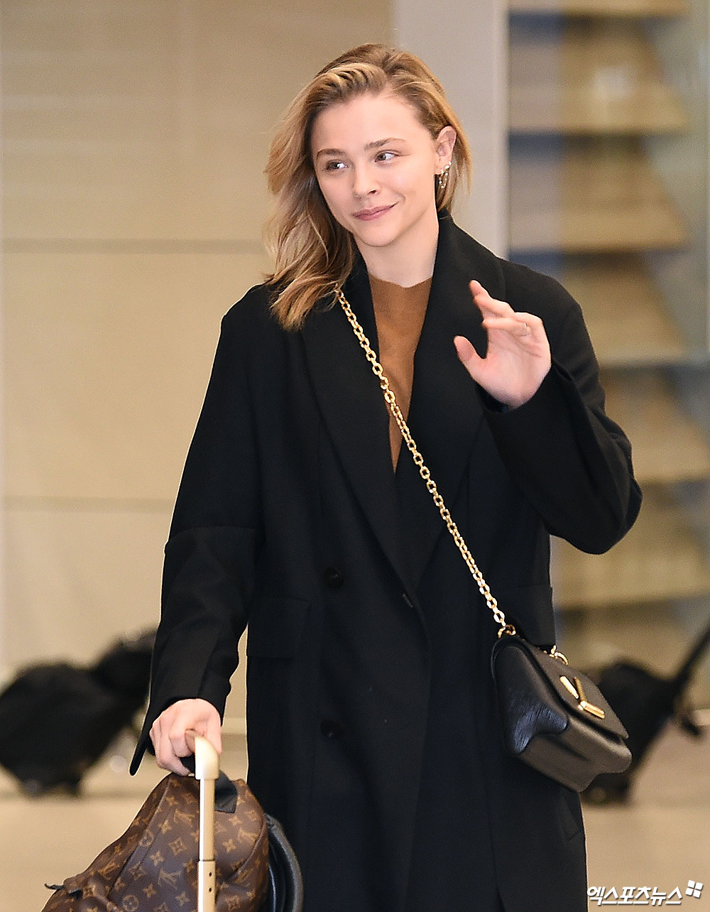 United States of America Actor Chloe Moretz entered the country via the International Airport on Friday afternoon.