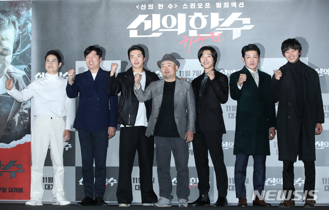 At the premiere of Faith Hansu: Ear at CGV Yongsan I-Park Mall in Yongsan-gu, Seoul on 29th, Lee explained the message of the movie.Kwon Sang-woo said, It is a Baduk Action film, but there are many ambassadors that are the guidelines for living a life. I hope you will die with words that are fun to watch movies and become a model.All of Actor was the main character, he added.Faith Hansu is back with a spin-off piece, Faith Hansu: Ear tells the story of the character Ear mentioned in the previous episode 15 years ago.The child, Ear, who lost everything to Baduk, loses even the only Lean on Me Huhildo (Kim Sung-kyun), who is expected, and plans to survive alone and revenge for the world.Ear (Kwon Sang-woo), who has jumped into the cold bet board of Baduk that has put himself on his limb, runs around the country and confronts those who have Baduk like ghosts.Ear played by Kwon Sang-woo is a character who initiated Menggi Baduk to Tae Seok (Jung Woo-sung) in one episode of Faith.Ear is a character who is not very talkative. Kwon Sang-woo confessed that he had to express his character with his actions and expressions.Kwon Sang-woo said, I was very worried that each god would seem to be plain in expressing presence.I walked a lot of face to express my expression or feelings like a small detail. Woo Do-hwan plays lonely: Baduk loses everything, takes a mans lifeHeo Sung-tae and Kim Sung-kyun play the roles of Busan Weed and Heildo respectively; the three Actors appear as villains in Faith Hansu: Ear:When asked about his preparation for acting for the villain, Woo Do-hwan said: I consulted a lot with the director.Then I saw my characters from reading the entire script, and I couldnt see them. The director wanted me to see all the characters.So I think it was a work to find the degree. Won Hyun-joon said, I was cast in Jangseong shaman and had many meetings with the director. I felt burdened when I started to break the stamp.I think the energy of Jangseong shaman is important, so I focused on my expression, eyes and sounds.The previous film Faith Hansu was released in 2014 with Jung Woo-sung as the main character and attracted 3.5 million viewers to the theater.In this regard, Kwon Sang, the main character of this episode, was also burdened. Kwon Sang-woo said, I think it is a movie of a completely different tone.Of course, there was a burden to take over the movie that Jung Woo-sung, who liked so much, appeared.But the idea of ​​making a new movie was more exciting than the burden. The bishop believed a lot of actors in the field. He always told me to be honest with Actors feelings.I think I was in God with faith and confidence in the director. Lee said, Kwon Sang-woo has a strong point in action as well as Jung Woo-sung.I wanted to put the lyricism in the eyes of Mr. Kwon Sang-woo in the movie. I talked to Actor a lot about that part.He had been training for more than a decade, and he needed a body different from the general public. Mr. Kwon Sang-woo had long worked to make him lose weight, not a severe muscular.I am so grateful that I lost about 8 kilograms. In fact, Kwon Sang-woo lost weight for the first time for this work; in response, Kwon Sang-woo said, I havent drank water since the day before shooting.It was the hardest thing to drink water for a day or two than not eating food.The luck was steady, and exercise was not difficult, but it was very painful to prepare while controlling food. Then, during Kwon Sang-woo, a question was asked about the secret: in response, Kwon Sang-woo was based on her mothers honey skin, who said: My mother has good skin.I sleep on time and wake up at 7 a.m. Regular life is ingrained. More so when I filmed Ear, he said, laughing at the crowd.Actor Kim Sung-kyun, who has a wide spectrum of acting from villains to good people, divides Baduk Lean on Me Heo Il-do of Ear.He presents Menggi Baduk, an initiation character of Menggi Baduk to Ear in the play; Kim Hee-won plays the role of Dung Teacher in the play; he is an assistant to Kwisun.Finally, Lee said, If the work goes well, I may prepare a sequel. Lee said, I told the production team not to say it is a secret externally.(But) if the audience wants, it may be accompanied by Taeseok and Kyoksu, or Lonely side may come out separately. There are various kinds of preparations.The movie Faith Hansu: Ear will be released on July 7. The movie will be released on the 7th.