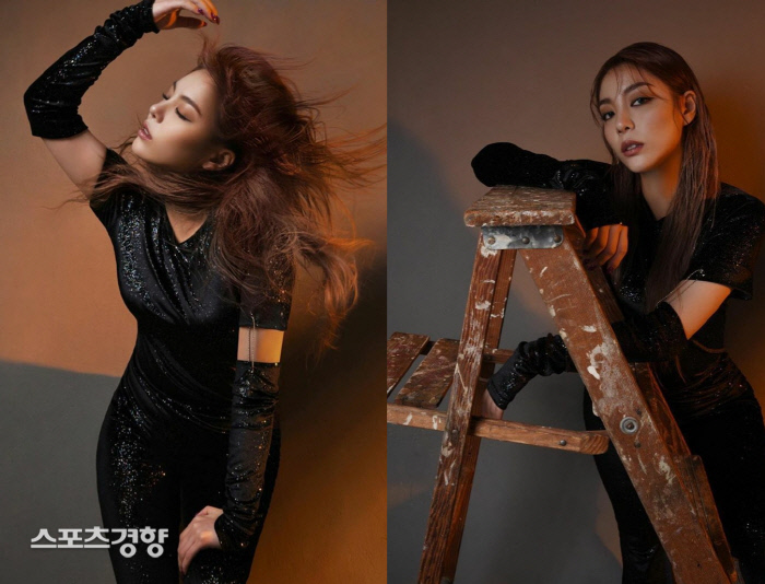 Singer Ailee raised expectations by unveiling Poster B cut that emphasized emotion ahead of All States tour.On the 28th, Ailee released the sub-poster and B-cut Image of the All States tour concert IM: Lee - Bone (I AM:RE - BORN) through the official social network service (SNS) channel.Ailee, who has been through the main poster with mysterious and ruthless Feelings, boasts a sensual atmosphere through the sub-poster or creates new Feelings that seem to be born straight out.In particular, he showed a unique appearance with a B-cut like A-cut, as well as an endless concept digestion with intense charisma, raising expectations for the All States tour.Ailee, who has been attracting the attention of the public at the same time as opening the All States tour ticket, plans to show all the colorful production, singing ability and performance through this tour.The performances will be held at Incheon Culture and Arts Center on December 7, Gwangju Kim Dae Jung Multipurpose Hall on 14th, Suwon Culture Hall on 24th, Daegu EXCO Convention Hall on 25th, Seongnam Art Center on 28th, Daejeon Convention Center on 31st, and Busan KBS Hall on January 5, 2020.