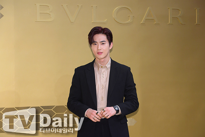 EXO Suho poses at the luxury brand event held at Seoul Wave in Jamwon-dong, Seocho-gu, Seoul on the afternoon of the 29th.[fashion brand event