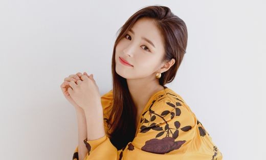 Actor Shin Se-kyung will hold a fan meeting on November 24th.On the 30th, Shin Se Kyungs agency Tree Essence said on the official website, The 2019 Shin Se Kyung Fan Meeting HOW TO LIVE Shin Se Kyung with Shinhan Card will be held at Ewha Womans University Samsung Hall on November 24th at 5 pm.Fan meeting tickets will be sold alone at Interpark Ticket, the official reservation, and reservations will be held from 8 pm on November 5.On the other hand, Shin Se Kyung played the MBC drama New Entrepreneur Gu Hae-ryong which ended on the 26th of last month.
