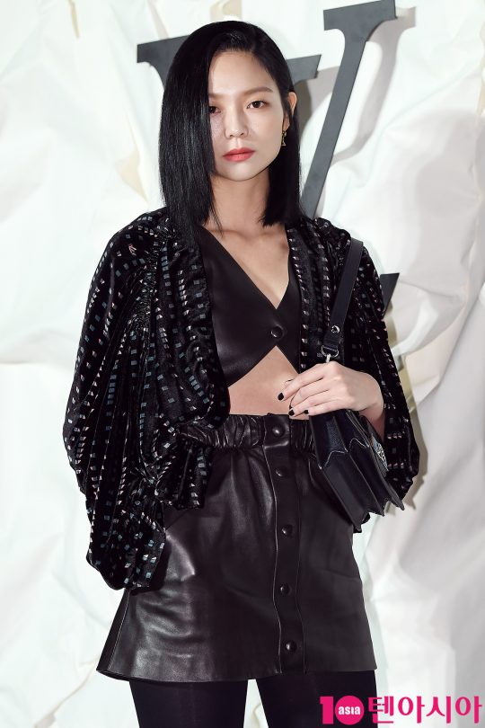 Actor Esom attended the opening event of Louis Vuitton Maison Seoul held at Louis Vuitton store in Cheongdam-dong, Seoul on the afternoon of the 30th.At the event, Bae Doo-na, Song Min-ho, Jung Woo-sung, Sharing, Jung Woo-sung, Choi Woo-sik, Se-hoon, Han Ye-seul, Suhyun, Jessica, Esom, Chloe Moretz, Alicia Vikander, Dirira Bar, Imgaheun and Ann Curtis attended.