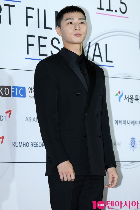 Actor Park Seo-joon attended the opening ceremony of the Asiana International Short Film Festival held at Gwanghwamun, Cinecube, Seoul, on the afternoon of the 31st.
