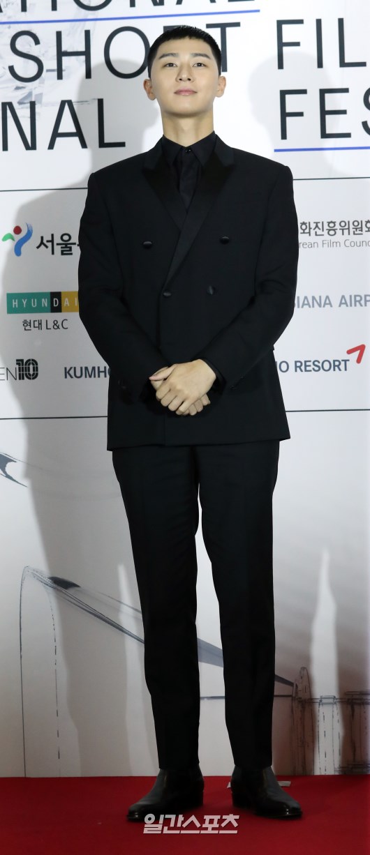 The International Short Film Festival, which will be held from October 31 to November 5, was attended by Chairman Son Sook, Chairman Ahn Sung-ki, Chairman Jang Jun-hwan, Judge Park Seo-joon SEK, and Ju Bo Young SEK Judge.