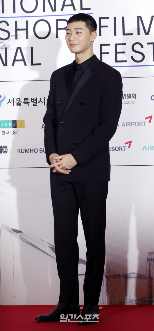 The International Short Film Festival, which will be held from October 31 to November 5, was attended by Chairman Son Sook, Chairman Ahn Sung-ki, Chairman Jang Jun-hwan, Judge Park Seo-joon SEK, and Ju Bo Young SEK Judge.