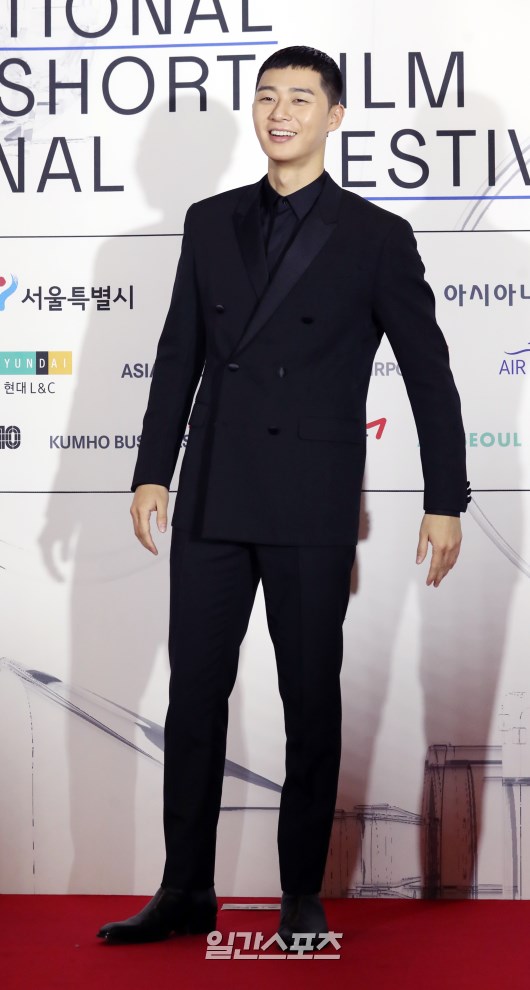 The International Short Film Festival, which will be held from October 31 to November 5, was attended by Chairman Son Sook, Chairman Ahn Sung-ki, Chairman Jang Jun-hwan, Judge Park Seo-joon SEK, and Ju Bo Young SEK Judge.