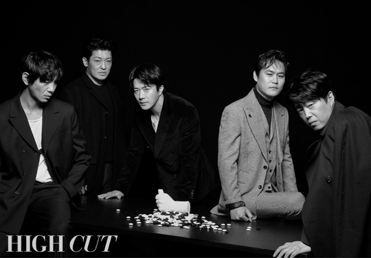 Five Actors of Faith: Ear (hereinafter Ear) have featured the cover of the magazine Hycutt.The movie Ear Kwon Sang-woo Kim Hee-won Kim Sung-kyun Allow active status One Hyunjun published on October 31st, revealed the presence of rough men through the star style magazine Hycutt.Black and white photographs with the intense expressions of actors conveyed the spleen atmosphere as if watching a noir movie.Actors dressed in classic clothes such as suits, coats and leather jackets expressed tense tension with their eyes in front of the camera.The flames burning on the checkerboard, the Asri spreading Acting and the strong lighting that divides the screen into black and white made the presence of the actors more prominent.In an interview after the filming, Kwon Sang-woo, who played Ear, said, The director edited and sent about 150 reference works, giving me confidence in what kind of movie Ear will be.All actors in the field could have been able to act with faith because of the precise calculation of the production, he said. I tried to show the impression that Kwon Sang-woo is such an actor to my young friends who do not know all about Actor Kwon Sang-woo through extreme action or acting.Kim Hee-won, a teacher of shit, said, All the actors gathered in the character of Ear are counted and terrifying.It seems like it is because everyone has worked so hard on Acting, but in reality, they are really angelic people. Kim Sung-kyun, the teacher of Ear, said, If the previous work Faith Hansu had a sharp feeling of iron, this Ear seems to have a fantasy element.I can expect more imagination, he said, referring to the difference from his previous work.Allow active status of Busan Weed Station said, When I was working as an actor seven or eight years ago, Director Lee of Ear gave me a prickly advice that I can not become an actor if I can not manage like now.It was a chance to go hiking from that day and to keep my own management hard, but I heard that the director would like to see me in making this Ear.Regan is my benefactor, he said.When I made the last cut of my appearance, my emotions grew stronger as the time passed, and the cut sign sounded and I went out alone and cried.I barely got through my feelings, and my coachs eyes were red. I hugged each other and said that I was good, and that I had suffered.It seems that that was probably the moment of greatest joy. emigration site