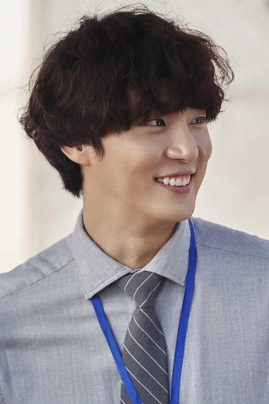 In the second half of this year, the expected TVN Psychopath Diary Diary Diary, Yoon Shi-yoon, captures the attention of his character Bgu Dong-sik, a perfectly mixed interview.His humorous answer is laughing and raising expectations for this broadcast.The TVN new tree drama Psychopath Diary Diary is a story that happens when you see a diary of the Murdererer process that happened to be accidentally obtained by B Yoon Shi-yoon, who lost his memory in an accident while fleeing the Murdererer incident scene that he witnessed.Director Lee Jong-jae, who directed the drama 100 Days of the Nang Gun, and Ryu Yong-jae, who wrote the drama Ria Game and Time of Dogs and Wolves, are raising expectations with his work in concert.Among them, Yoon Shi-yoon directly reveals the charm of his six-dong-sik character, drawing attention.The figure of Yuk Dong-sik seems to be a fantasy character, but it shows Ke Wang, deviation, and It about the courage that everyone has in their hearts, he said.I think its the charm of the six-way style that shows people wanting to avenge those who are making us sick and wanting to repulsion very nice and clumsy, but all viewers cheer together, said Yoon Shi-yoon, who raised expectations.In particular, Yoon Shi-yoon said, This station is like a two-person station in Acting.Bgu I feel a different pleasure as I am Acting different characters every time I go to and from the Psychopath Diary Yukdongsik of justice that kicks the bad guys and the bad guys. Yoon Shi-yoon then called Psychopath Diary Diary Diary Top Model and raised interest.Comic Acting and Murderererja Acting are two areas where an actor is obsessed to express something instinctively.It is my big top model in this work, he said, and he expected the Yoon Shi-yoon ticket more and more.Meanwhile, Yoon Shi-yoon has revealed the funny reaction around the high synchro rate with the dynamic character.Psychopath Diary Acting has been seen a lot before, but I was worried that I could do Bgu Acting, which is mistaken for the real Psychopath Diary, said Yoon Shi-yoon.But they told me not to worry about it, he said, and the real, timid, and timid, dynamic is amazing to me.Moreover, Yoon Shi-yoon said, The bishop and the artist also said, I want you to shine a lot of original shape.I think you had expectations for the actual Bgu dynamics and the synchro rate of the Yoon Shi-yoon. Is that a compliment?Finally, Yoon Shi-yoon is laughing at the shooting scene of Psychopath Diary Diary.I will shoot hard so that this happiness energy can be delivered to viewers.  Please wait a little longer! Thank you. Q. The charm of a dynamic character;The character of the play is a fantasy character, but it shows Ke Wang, deviation, and It about the courage that everyone has in their hearts.I think that the charm of the six-way style is the way that all the viewers are showing up to cheer together, very nice and clumsy, but the hearts that want to revenge the people who are making us sick and repulsion.Q. If there is a similar part to a dynamic characterPsychopath Diary Acting has been seen a lot before, but I was worried that I could do Bgu Acting, which is mistaken for the real Psychopath Diary.But people around me told me not to worry about it, saying that the real, timid, and real-life dynamics seemed to be amazing to me.The director and the artist also said, I hope you will shine a lot of your original appearance.I think you had expectations for the actual Bgu dynamics and the synchro rate of the Yoon Shi-yoon. A compliment...? (laughing)Q. The most enjoyable thing about Acting the meat diet.This role is like a two-person role.I usually feel a different pleasure as I am acting on different characters every time I go to and from the Psychopath Diary dynamics of justice that kicks the same (actually acknowledged) and bad guys.The word Psychopath Diary of justice here is an incongruous expression, but the reason why you can see the drama is that you can see it.Q. For Yoon Shi-yoon, RanIs called Top Model for me. Comic Acting, and Murderererja Acting.I think it is two areas where an actor is compelled to express something instinctively.To shake off such obsession and make it as natural as possible, as Yoon Shi-yoon. It is my big top model in this work.Q. The meat-and-tick is a suspense thriller enthusiast, what is the real taste of movies?I personally like humanistic movies.Suspense thrillers also find famous works, which are supported by very clever and detailed scenarios and directing, which seems to be the best strength to deceive and keep the main characters and viewers nervous together.Like the last twist of the movie.Q. Chemie with actors and the atmosphere of the scene.One of the words we say a lot is how we cast actors who are so good at Acting and full of personality, and the director is great.The answer to the good atmosphere of the scene is very cliché, but this place is a really accusative place.I am spending every moment thinking that it is fun to see the act of actors with acting ability and personality in the nearest place.Q. Field episodes;Q. A word to viewers waiting for the first broadcast.Ill shoot hard so that this happiness energy can be transmitted to viewers. Please wait a little longer! Thank you.hwang hye-jin