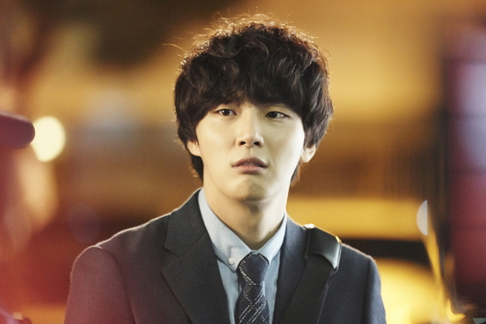 In the second half of this year, the expected TVN Psychopath Diary Diary Diary, Yoon Shi-yoon, captures the attention of his character Bgu Dong-sik, a perfectly mixed interview.His humorous answer is laughing and raising expectations for this broadcast.The TVN new tree drama Psychopath Diary Diary is a story that happens when you see a diary of the Murdererer process that happened to be accidentally obtained by B Yoon Shi-yoon, who lost his memory in an accident while fleeing the Murdererer incident scene that he witnessed.Director Lee Jong-jae, who directed the drama 100 Days of the Nang Gun, and Ryu Yong-jae, who wrote the drama Ria Game and Time of Dogs and Wolves, are raising expectations with his work in concert.Among them, Yoon Shi-yoon directly reveals the charm of his six-dong-sik character, drawing attention.The figure of Yuk Dong-sik seems to be a fantasy character, but it shows Ke Wang, deviation, and It about the courage that everyone has in their hearts, he said.I think its the charm of the six-way style that shows people wanting to avenge those who are making us sick and wanting to repulsion very nice and clumsy, but all viewers cheer together, said Yoon Shi-yoon, who raised expectations.In particular, Yoon Shi-yoon said, This station is like a two-person station in Acting.Bgu I feel a different pleasure as I am Acting different characters every time I go to and from the Psychopath Diary Yukdongsik of justice that kicks the bad guys and the bad guys. Yoon Shi-yoon then called Psychopath Diary Diary Diary Top Model and raised interest.Comic Acting and Murderererja Acting are two areas where an actor is obsessed to express something instinctively.It is my big top model in this work, he said, and he expected the Yoon Shi-yoon ticket more and more.Meanwhile, Yoon Shi-yoon has revealed the funny reaction around the high synchro rate with the dynamic character.Psychopath Diary Acting has been seen a lot before, but I was worried that I could do Bgu Acting, which is mistaken for the real Psychopath Diary, said Yoon Shi-yoon.But they told me not to worry about it, he said, and the real, timid, and timid, dynamic is amazing to me.Moreover, Yoon Shi-yoon said, The bishop and the artist also said, I want you to shine a lot of original shape.I think you had expectations for the actual Bgu dynamics and the synchro rate of the Yoon Shi-yoon. Is that a compliment?Finally, Yoon Shi-yoon is laughing at the shooting scene of Psychopath Diary Diary.I will shoot hard so that this happiness energy can be delivered to viewers.  Please wait a little longer! Thank you. Q. The charm of a dynamic character;The character of the play is a fantasy character, but it shows Ke Wang, deviation, and It about the courage that everyone has in their hearts.I think that the charm of the six-way style is the way that all the viewers are showing up to cheer together, very nice and clumsy, but the hearts that want to revenge the people who are making us sick and repulsion.Q. If there is a similar part to a dynamic characterPsychopath Diary Acting has been seen a lot before, but I was worried that I could do Bgu Acting, which is mistaken for the real Psychopath Diary.But people around me told me not to worry about it, saying that the real, timid, and real-life dynamics seemed to be amazing to me.The director and the artist also said, I hope you will shine a lot of your original appearance.I think you had expectations for the actual Bgu dynamics and the synchro rate of the Yoon Shi-yoon. A compliment...? (laughing)Q. The most enjoyable thing about Acting the meat diet.This role is like a two-person role.I usually feel a different pleasure as I am acting on different characters every time I go to and from the Psychopath Diary dynamics of justice that kicks the same (actually acknowledged) and bad guys.The word Psychopath Diary of justice here is an incongruous expression, but the reason why you can see the drama is that you can see it.Q. For Yoon Shi-yoon, RanIs called Top Model for me. Comic Acting, and Murderererja Acting.I think it is two areas where an actor is compelled to express something instinctively.To shake off such obsession and make it as natural as possible, as Yoon Shi-yoon. It is my big top model in this work.Q. The meat-and-tick is a suspense thriller enthusiast, what is the real taste of movies?I personally like humanistic movies.Suspense thrillers also find famous works, which are supported by very clever and detailed scenarios and directing, which seems to be the best strength to deceive and keep the main characters and viewers nervous together.Like the last twist of the movie.Q. Chemie with actors and the atmosphere of the scene.One of the words we say a lot is how we cast actors who are so good at Acting and full of personality, and the director is great.The answer to the good atmosphere of the scene is very cliché, but this place is a really accusative place.I am spending every moment thinking that it is fun to see the act of actors with acting ability and personality in the nearest place.Q. Field episodes;Q. A word to viewers waiting for the first broadcast.Ill shoot hard so that this happiness energy can be transmitted to viewers. Please wait a little longer! Thank you.hwang hye-jin