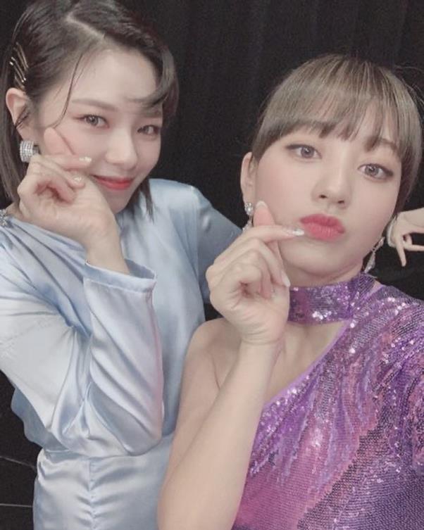 Girl group TWICE member Jihyo celebrated Jingyeons birthday.Jihyo posted a two-shot photo with Jingyeon on the official SNS of TWICE on the 1st, saying, Happy birthday.Jingyeon, and all nine of us will continue to be healthy, and I love you. Jihyo also said, I was in my friends middle school and I was in and out of the practice room all the time.Half a dozen ~ in the next year, the witty phrase revealed a real friendship and laughed.On this day, Jeongyeon celebrated his 24th birthday, and Jihyo posted a birthday celebration with a special affection for Jeongyeon, giving his fans a warm impression.On the other hand, TWICE is active at home and abroad.In September, he met with domestic fans for his Feel Special activities and a fan meeting in October, and recently he is hosting the World Tour.