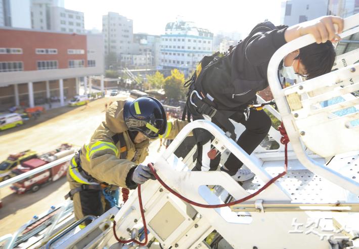 서울두산초등학교 이미지