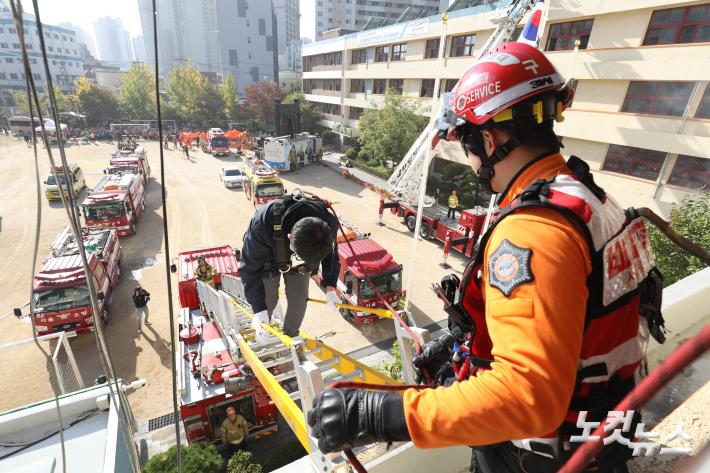 서울두산초등학교 이미지