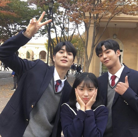 Information health of How to Found Haru has released a shot of the filming site with Kim Hye-yoon and RO WOON.On the 6th, Information Health posted a short article called Falsify with a picture taken with Kim Hye-yoon and RO WOON in his instagram.The three are breathing in the MBC tree Drama How did you find it?Kim Hye-yoon, RO WOON, and Information Health in the public photos are posing in uniforms and staring at the camera.Kim Hye-yoon, who has a pointed look with a calyx, is cute.In addition, the height difference between RO WOON, Information health and Kim Hye-yoon, which are 189cm and 187cm tall, respectively, attracts attention.Kim Hye-yoon, RO WOON, and Information Health are working together in MBC drama How I Found Haru.The three people in Drama refuse to be the characters of the comic book Secret and struggle to change the comic books conti to change the set value set for themselves.The nickname Falsify mentioned by Information Health seems to be just right for these three Musketeers.Drama How to Discover Haru, which has recorded a high topicality over time, is broadcast every Wednesday and Thursday at 8:55 pm.Information health Instagram