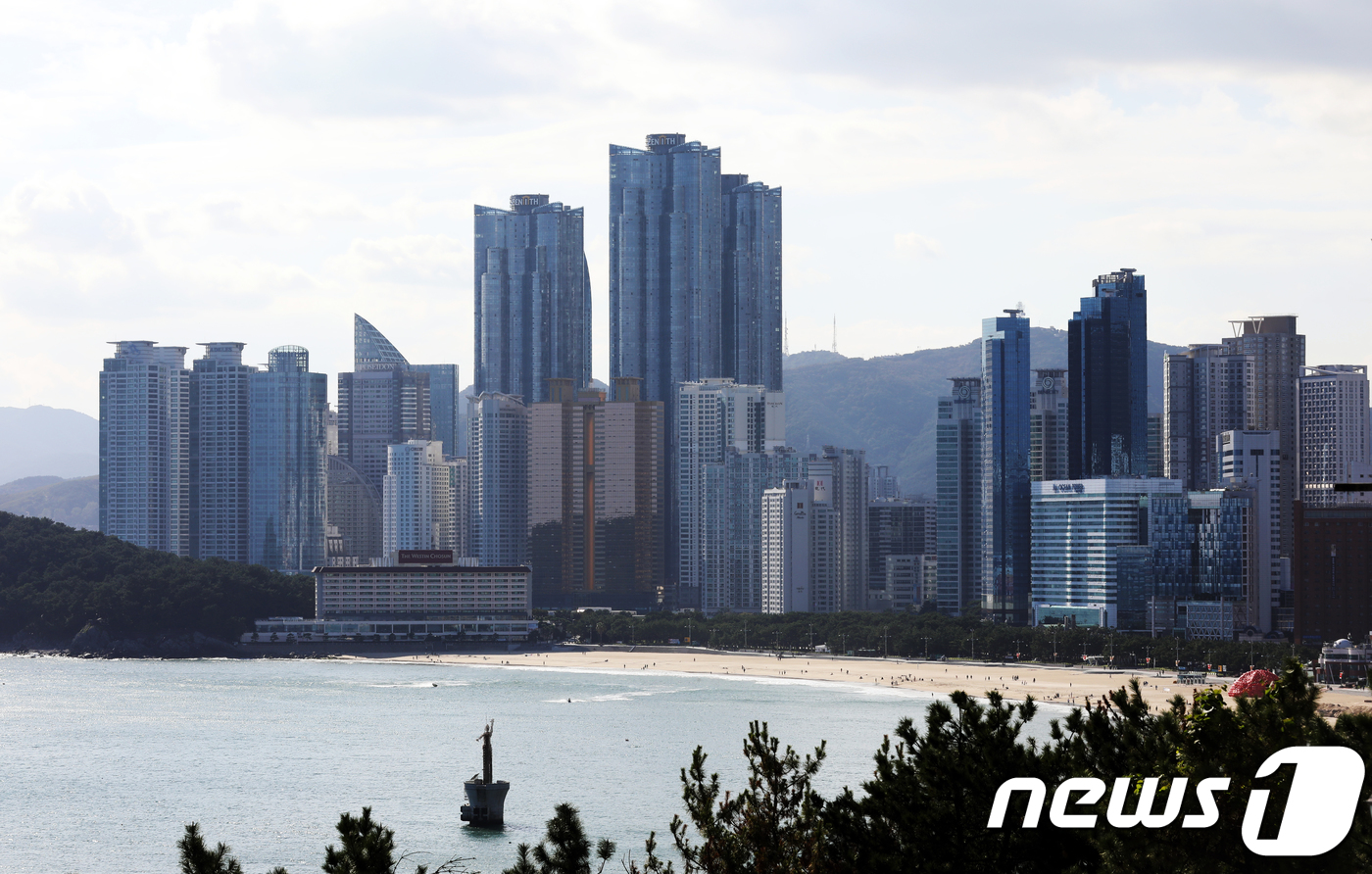 부산 부동산 규제 규제 벗어난 부산 부동산 '들썩'..2016년 급등세 재현되나 | Daum 부동산