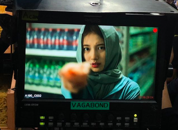 Singer and Actor Bae Suzy released photos during filming, soothing the regret of Vagabond Absent.Bae Suzy posted a picture on his personal SNS on the afternoon of the 8th with a short article entitled Absent ... Harry and see you tomorrow #Vagabond.The photo shows Bae Suzy, who is shooting SBS gilt drama Vagabond.Bae Suzys expression, which sent a nervous look to the camera and reached out, attracted fans attention.Vagabond was Absent due to live broadcast of Korean baseball against Cuba.Bae Suzy tells fans Absent and is saddened by the picture of the shooting scene of Drama.Bae Suzy is currently in the hot role as the female lead character Gohari in Vagabond; Vagabond airs every Friday and Saturday night at 10 p.m.
