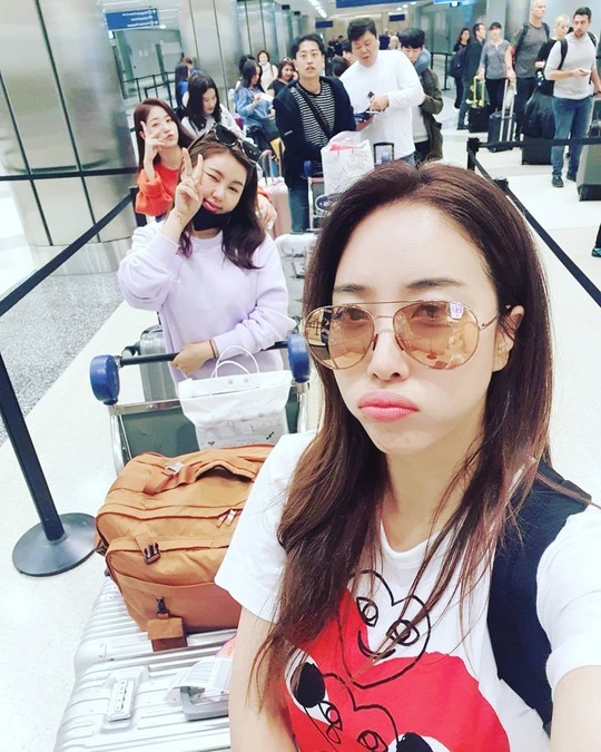 Sook-haeng showed off a bluff shot full of cuteness.Singer Sook-haeng shared a photo on her Instagram account on November 9 with the phrase Start of a long journey! Ive tried my bluff shot.In the photo, Sook-haeng is showing off her beauty with her passport. Sook-haeng said, Lab arrived well. Ill be good!My lips are swollen, he added, expressing his excitement.han jung-won