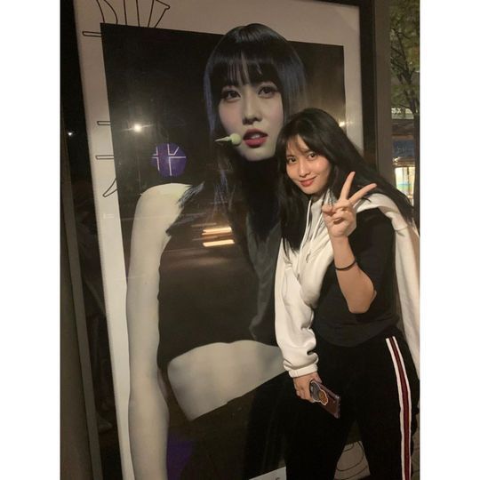 Group TWICE member MOMO released a photo of a 24-year-old birthday gift certificate presented by fans.MOMO told TWICEs official Instagram on November 10: Its past 12 oclock...Im so grateful for having me happy birthday today (Yesterday) I was so happy and so happy.I have seen all the things that Once (TWICE official fandom) did, he posted the photo with an article.The photo shows the MOMO standing in front of the billboards presented by fans, smiling brightly at the camera, and the cute childhood of MOMO in another photo attracts attention.The fans who heard the news responded Happy birthday again, MOMO is so beautiful and Thank you for being born.delay stock
