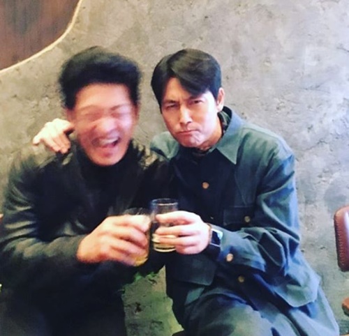 Actor Allow active status has released a photo taken with Jung Woo-sung.On the 9th, Allow active status posted a picture with his article Yes, I just wanted to go to Cuttlefish # Busan Weed vs # Taeseok Busan to catch me # Godful investigation # The Divine Move 2: The Wrathful.In the photo, there is a picture of Allow active status and Jung Woo-sung holding a drink at a drink.Allow active status praised Jung Woo-sungs visuals with his witty gesture, saying, I just do what I do.Meanwhile, the movie A Hand of God starring Allow active status is being screened at the theater, and the movie Black Money is about to be released on the 13th.
