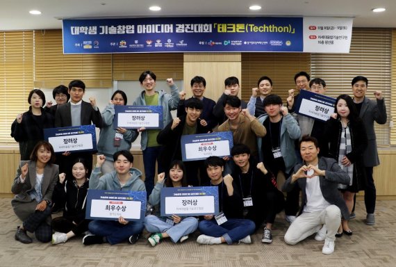 플러스비 이미지