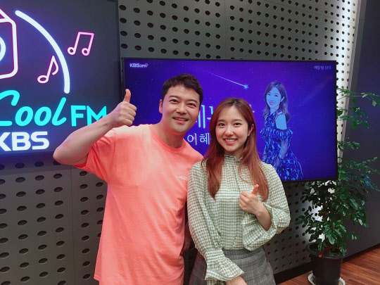 전현무 이혜성 (사진=KBS쿨FM '설레는 밤, 이혜성입니다' 인스타그램)