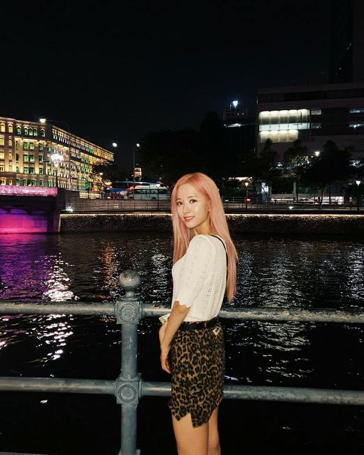 Girl group WJSN member Bona showed off her beautiful looks, which are more brilliant than The Night Watch.Bona posted several photos on her instagram on the 12th with an article called Photo by EXY.Inside the photo was a picture of Bona taking a picture in the background of The Night Watch in Singapore.Pink hairstyle Bona boasts a glowing look even in the fantastic The Night Watch.EXY, who took the picture, said, I can not see The Night Watch behind.My face is The Night Watch, he praised Bonas beautiful look, and Bona praised EXYs photography skills, saying, Thanks to the artist.On the other hand, WJSN, which Bona belongs to, will return to his new album Az You Wish on the 19th.