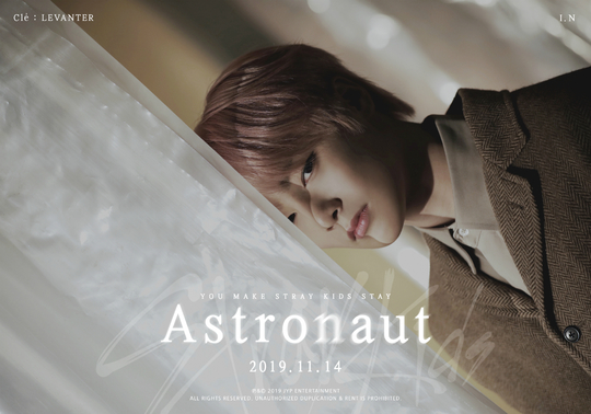 Group Stray Kids (Stray Kids) will unveil their new content Astronaut (Astronaut) tomorrow (14th).Stray Kids uploaded a 2019 big project preview video to the official SNS channel in September and announced plans for activities in the second half of the year.JYP Entertainment, a subsidiary company, has been releasing various teasers of Astronaut, which is part of the project, from 9th day of November, and is raising fans expectations.At 0 oclock on the 13th, Felix opened the concept photo of Felix and Aien, which captivated the attention by directing a lovely visual and another lush mood.Aien was dressed in a shirt and jacket, staring at the camera with deep eyes, creating a strange atmosphere.Astronaut is a song from the new mini album Cl?: LEVANTER (cle: Levanter), which is scheduled for release on December 9th day.This song is an exquisite blend of EDM tracks and grooved lapping that Stray Kids first challenged.He collaborated with Sondr, who worked with famous overseas pop artists such as Lana Del Ray (Lana del Lay), Meghan Trainor (Megan TLayner), to enhance the perfection of the song.Stray Kids content, which has been uploaded to beauty as well as musical skills, is attracting attention in the music industry.Meanwhile, Stray Kids is a big project in 2019, including the release of Astronaut, and the second half of the year is hot.The first solo concert Stray Kids World Tour Distract 9: Unlock in SEOUL (Stray Kids World Tour Distract 9: Unlock in Seoul) will be held at the Olympic Hall in Seoul Olympic Park from November 23-24.On December 9th day, a new album, Cl?, featuring digital singles Double Knot (Double Knot) and Astronaut, released on October 9th day.: LEVANTER to announce and make a comebackhwang hye-jin