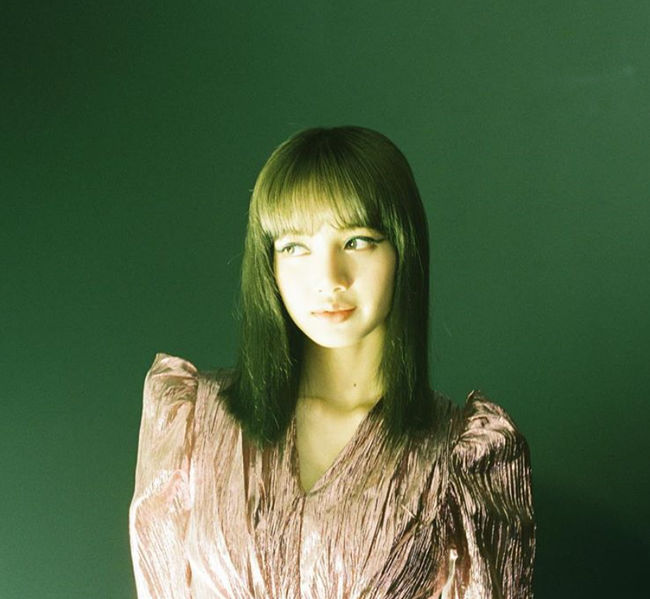 Girl group BLACKPINK member Lisa posted an overwhelmingly charismatic photo.Today, BLACKPINK Lisa posted a picture through a personal Instagram account.In the open photo, Lisa is looking at the camera with a chic look and force, and she has caught the attention of fans with a Sight-reading overwhelming charisma.Meanwhile, BLACKPINK, which Lisa belongs to, will meet fans at Osaka Kyocera Dome in January next year, and Fukuoka Yahoo Oke in February following Tokyo Dome in December.He has once again proved to be a global star by opening four Dome tours in three cities in Japan.Capture Lisa Instagram