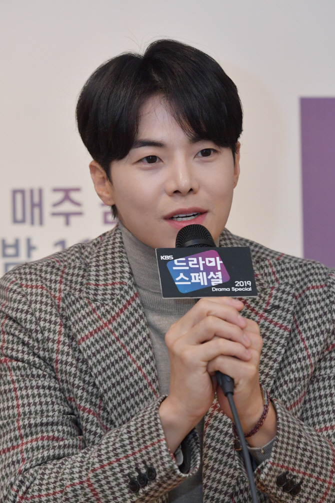 때빼고광내고 이미지