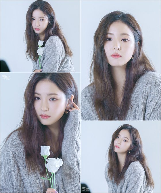 Shin Se-kyung, who is about to hold the second fan meeting of the 24th Days, unveiled the behind-the-scenes Steel Series on the 15th.Shin Se-kyung in SteelSeries is keen on filming fan meeting Poster.Shin Se-kyung, wearing a gray loose-fitting knit and a long-running wave hairstyle, catches the eye with a lyrical atmosphere.In addition, the natural makeup that shows off the dense features doubles its charm.Meanwhile, Shin Se-kyungs second fan meeting was all-seat sellout.As it is a place to meet with fans in a long time, Shin Se-kyung is also spurring preparations for fan meeting.Shin Se-kyungs second fan meeting will be held at Ewha Womans University Samsung Hall at 5 pm on the 24th.
