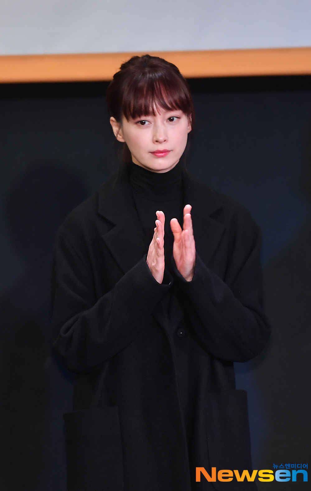 Actor Lee Na-young, Jung Hae In, Park Seo-joon, and Lee Jin-wook attended the ceremony for the donation of on-air in the fever of Shinseong Trading in the Basrak Hall of Seoul City Hall, Jung-gu, Seoul on the morning of November 15th.expressiveness