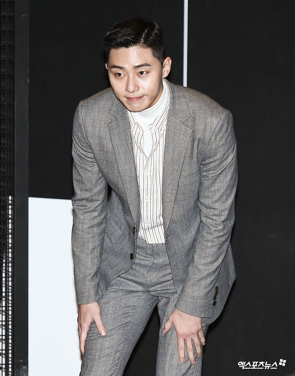 Actor Park Seo-joon, who attended a fashion company Donation event held at Seoul Special City Hall on the morning of the 15th, is entering.
