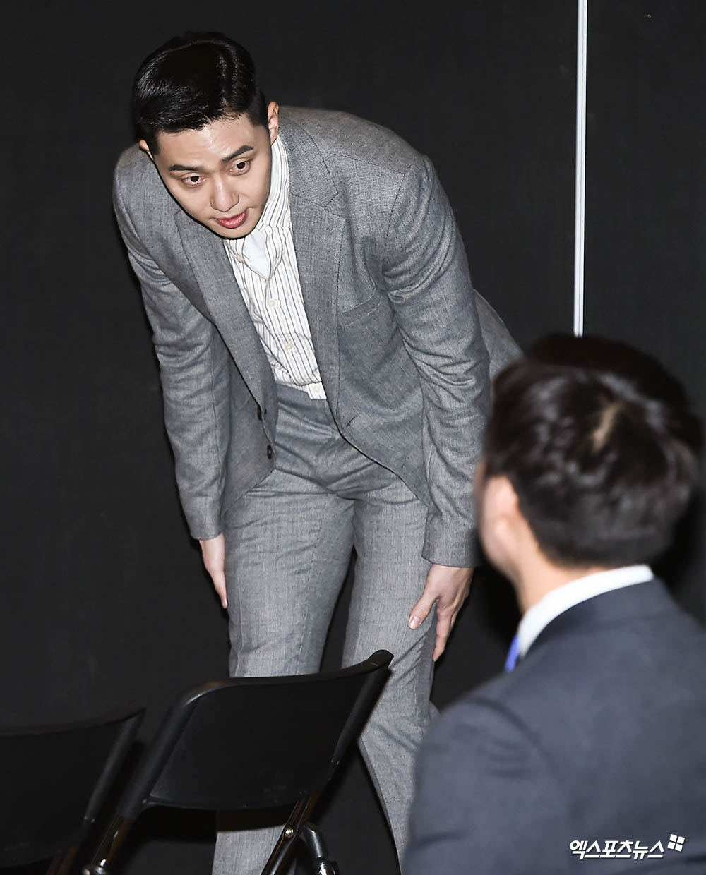 Actor Park Seo-joon, who attended the ceremony for the donation of Shinsung Trade Natural Fever of On Air Donation at Seoul Special City Hall on the morning of the 15th, is entering.