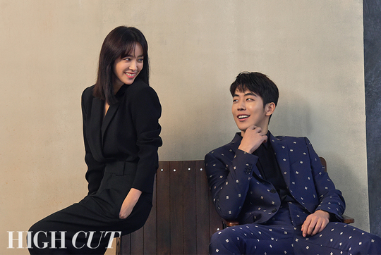 <p>2018 Blue Dragon Film Awards Winner of the male public.</p><p>2018 Blue Dragon Film Awards Winner Inn Yoon Jong-bin Director and actress Han Ji-min, Nam Joo-hyuk, Kim Dae-mi Kim effect of award commemorative pictorial 11 21 issued by the Star Style Magazine ‘high cut’through space. The last 15 days revealed the cover photoshoot in black dress and tuxedo suit outfit and a classic atmosphere was, this week in public organizations, and the cut in a mono tone of the suit and the existing in could not see the actors as a combination of a different vibe, I found myself in.</p><p>The revealed pictures every cut to focus on the actors, Yoon Jong-bin Director of professional look with a heart-warming teamwork and the fence won. JTBC drama ‘blinding’on one breath fit was Han Ji-min and Nam Joo-hyuk is a ‘glutinous rice cake’ case means to boast about, but the overwhelming visuals every cut the best cut was made. Yoon Jong-bin Director and Kim fragrance, Kim Dae-mi up to the current, so the generation of a 3-pictorial cut-from Kim and the way to Kim Dae-mi distinctive bright energy Studio full the heart was.</p><p>Especially the actors compared to the pictorial work is familiar not Yoon Jong-bin Director and also film shooting began the utmost comfort for all body tension seemed to SAG. Of course the shooting is all over the interview on line at all easy did not. Not familiar in the unfamiliar and it was hard,said smiled.</p><p>Han Ji-min and Nam Joo-hyuk except the works have never met with those who were, but shot-to-Shot time that you could such as the familiar pictorial scene in the melt were also eye-catching. Yoon Jong-bin Director is four minutes too great actors. Jimin Mr. or reform ya not to mention, Kim Dae-mi seed also last year, the Witchis in the film too impressive it looked. Kim fragrance seeds with Godand recently the witnessup was good too. If I have a chance four minutes the top work with want toand loving to say I was.</p><p>This year, 40 times a second to fit the Blue Dragon Film Awards is coming 11 21 Incheon, Paradise City, to be held in. Blue Dragon Film Awards Winner of 5 of the photoshoot and Interview 11 21 time to cut 252 through the arcs can meet</p>