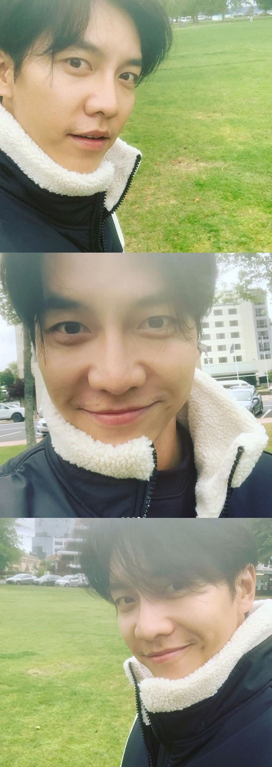 Actor Lee Seung-gi showed off his warm-looking look.Lee Seung-gi posted a picture on his Instagram on the 18th with an article entitled NZ#All The Butlers.The photo shows Lee Seung-gi taking a selfie against the backdrop of green grass, especially in close shots, which captures Sight with a refreshing visual.Meanwhile, Lee Seung-gi is appearing on SBS Bae Bond and All The Butlers.Photo: Lee Seung-gi Instagram