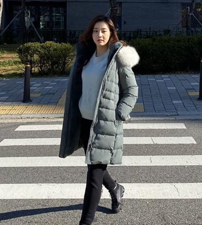 Actor Kang So-ra delivered a Nice recent situation.Kang So-ra posted an advertisement on his SNS on the morning of the 21st.In the open photo, Kang So-ra is showing off her goddess Beautiful looks that can not be hidden in padding.Especially, the perfect ratio that stands out from afar catches the attention of fans.On the other hand, Kang So-ra, who made his debut in the movie Fourth Class reasoning area in 2009, started to receive attention by acting Ha Chun-hwa in the movie Sunny.Kang So-ra is currently resting, reviewing her next film.