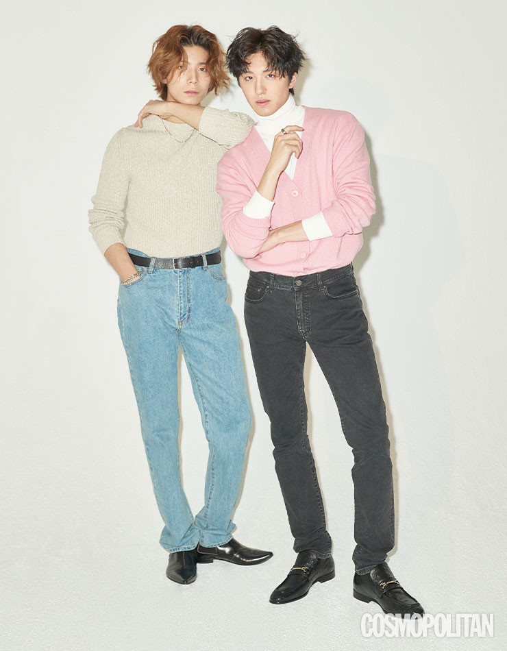 SF9s two youngest children, HWI YOUNG and Kang Chan-hee, have released Just Myself chemistry through a couple pictorial.HWI YOUNG and Kang Chan-hee recently filmed a photo shoot for the December issue of Cosmopolitan.HWI YOUNG and Kang Chan-hee, who are in charge of rappers and main dancers on the team, are showing off their different charms as well as their activities as SF9 members, as well as their individual music and actor activities.In an interview with the photo shoot, the two said they are working on various genres of music, including EMO hip-hop.HWI YOUNG said, If you listen to my favorite song, Kang Chan-hee also listens to it while saying I like it. Also, about HWI YOUNGs own work, Kang Chan-hee said, At first, it was fine, but I am looking forward to it these days.I also ask when I will make a new song. He also raised the musical sense of HWI YOUNG.HWI YOUNG boasted of trust in each other, saying, I am confident that if Kang Chan-hee listens to a song and says Um ~!, 7 out of 10 people will like it.On the other hand, Kang Chan-hee, who is working as an actor, expressed his expectation for future acting activities, saying, When I play, I am the character and breathe and play in a given situation. HWI YOUNG said, I do not have a roll model, but I often think that I want to do it as a good artist can do. He revealed God.In addition, Kang Chan-hee and HWI YOUNG cited all of the stage that looked the best with each other.The group SF9, which they belong to, is loved by domestic and foreign fans with solid and sensual performances for each activity, such as Osolemio, I Smacked, and RPM.Kang Chan-hee was selected as the lead role in the movie White Day, based on the popular horror game, and finished filming.