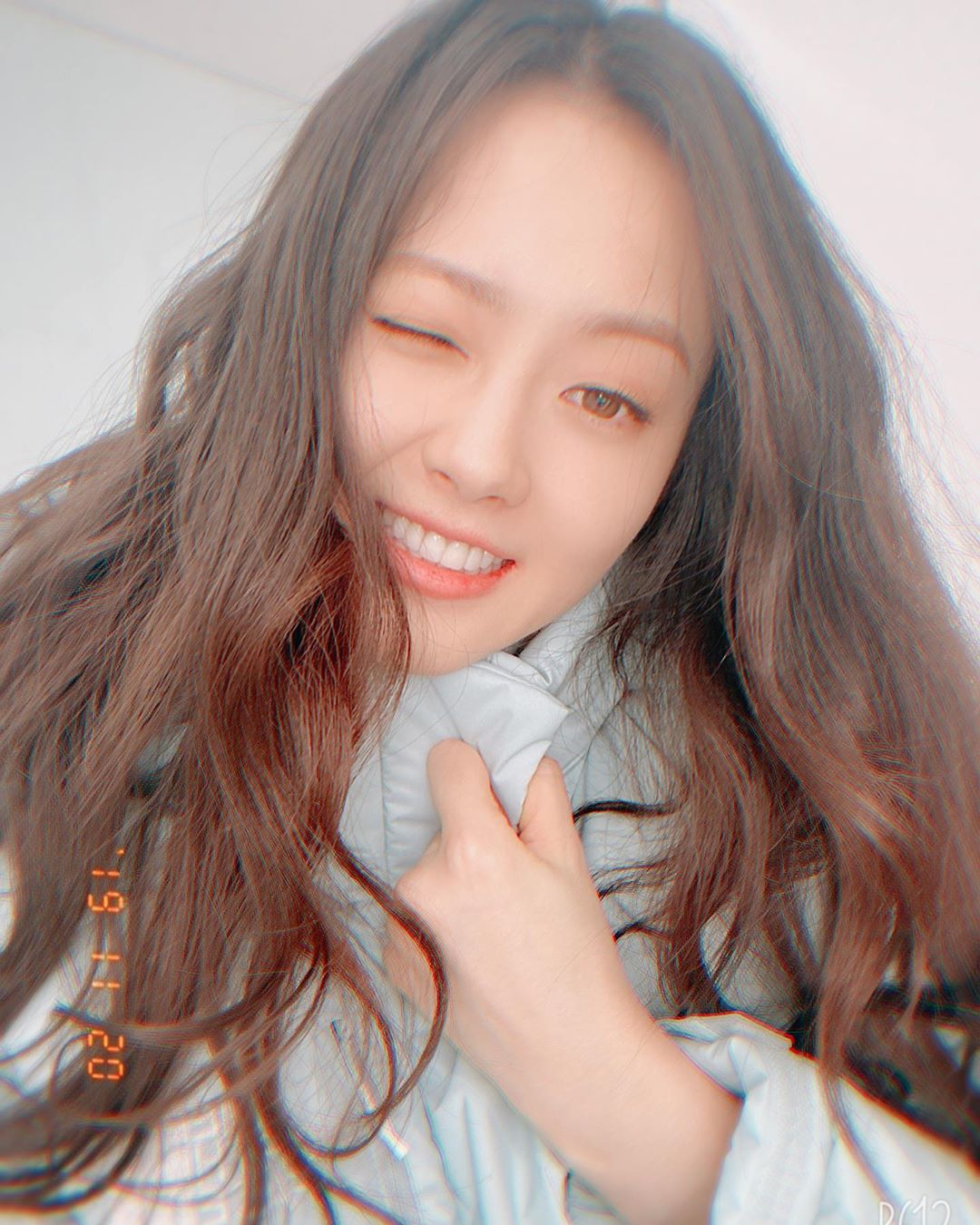 Go Ah-ra showed off fairy visualsActor Go Ah-ra posted several photos on his Instagram on the 20th with an article entitled # chilly # weather #Flu watch ~.The photo shows Go Ah-ra, who is wearing padding and winking or smiling and making various facial expressions.Beautiful looks and refreshing smiles have caught the attention of netizens.When the photos were released, netizens responded in various ways such as My sister is careful with Flu, My sister is so beautiful and I want to meet again on TV.Meanwhile, Go Ah-ra appeared in the SBS drama Hatch, which last April.Photo: Go Ah-ra Instagram