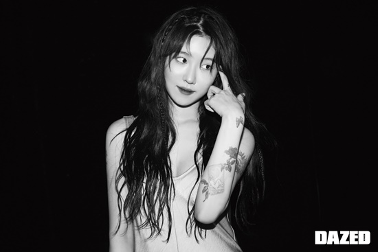 A picture of singer Baek Yerin has been released.Magazine Daised released a fashion picture of singer Baek Yerin through the December 2019 issue.Baek Yerin showed a natural and sophisticated style through the picture.In particular, he reported on the news of the new release through Interview and various episodes related to Blue Vinyl, a Korean independence movement label established on the 4th.This album means to finish the first act of Music life with a good deal of music, said Baek Yerin. We will try new music from next year.Baek Yerins pictorials and interviews can be found in the December 2019 issue of Daised and through official SNS such as homepage, Instagram, and YouTube.Photo: Daysd