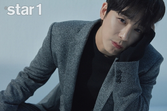 Actor Jin Yi-han, who returned to the screen for a long time with the movie Bose Corporation without Face, took a picture shoot in December 2019 with Star & Style Magazine.Jin Yi-han in the picture shows a soft and charismatic charm and emits hidden charm.Jin Yi-han, who has been in the spotlight with various genres such as drama MBC Empress Empress, Gagcheon Line and tvN Cross and has established himself as a unique serious and charismatic role, has stood in front of the public with a wild appearance that has never been shown through the movie Bose Corporation without Face.When asked about the action genre, he first asked, There was Ke Wang about the image transform.Bose Corporation without Face is a work that could solve it to some extent. It was a different experience, such as going to action school with actors before shooting, and it was a genre to try Top Model for the first time, but I was grateful for it because it was a good sum between actors.Jin Yi-han, who likes to communicate with his fans, did not hide his affection for his fans, saying, I follow fans SNS accounts.Jin Yi-han, who likes to try Top Model on new things as well as works, said, There are many things I want to show as Jin Yi-han now.I hope that I can show more diverse aspects, whether through everyday life or work. Jin Yi-hans candid interviews and pictorials can be found in the December 2019 issue of At Style Magazine.