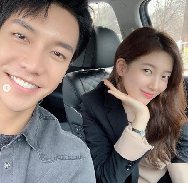 A warm two-shot of Vagabond Bae Suzy and Lee Seung-gi has been released.Bae Suzy posted a picture and a picture on his Instagram on the 22nd, Today is Harry and the day I see Vagabond.In the open photo, Bae Suzy sits in the car and stares at Lee Seung-gi and the camera. The warm two-shot of the good-looking woman catches the eye.Meanwhile, SBS gilt drama Vagabond starring Bae Suzy and Lee Seung-gi is scheduled to end on the 23rd.