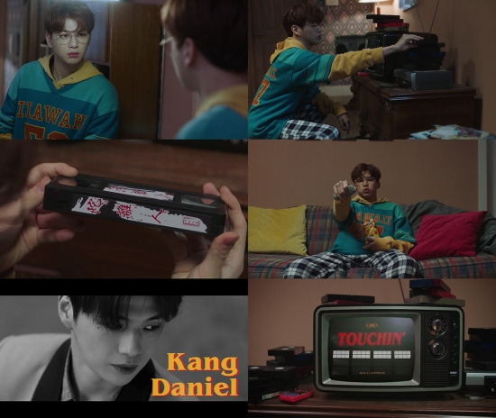 Singer Kang Daniel has entered comeback county.Connect Entertainment released Kang Daniels new digital single title song Tachiin (TOUCHIN) music video Teaser on its official website on the 22nd.First, it was a calm atmosphere: Kang Daniel appeared in a hoodie, comfortable, as he approached the old CRT television, choosing and playing a tape titled Tachiin.Black and white films began. The movie stars were introduced. Kang Daniel appeared on a motorcycle. He was like a noir movie.Tachiin is a combination of musical characteristics of various genres. The bass-focused chorus stands out. The lyrics reinterpret the first encounter of the main characters in the movie.Meanwhile, Kang Daniel will unveil his title song at Kang Daniel Fan Meeting Color on Seoul held in KINTEX, Ilsan from 23rd to 24th.On the 25th, Shinbo will be released on major music sites.