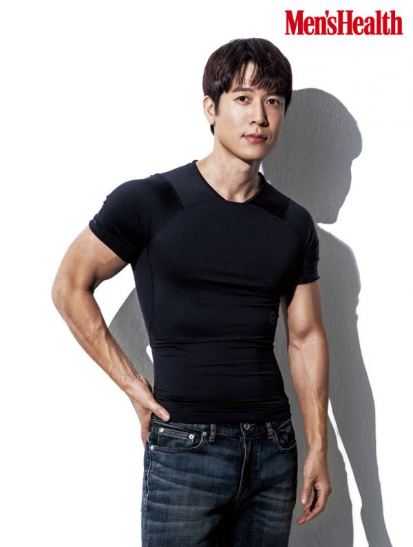 A picture of actor Jo Hyun-jaes Reversal Story Piece body has been released.Jo Hyun-jae has covered the December issue of Mens Health, the most beloved magazine of men around the world.Jo Hyun-jaes masculine muscles, which were usually called clean handsome and boasted a warm visual, gave a reversal story charm.Jo Hyun-jae released the thick and clear arm muscles and solid six-pack abs for the first time through this picture, and emanated the hidden sexy charisma.Jo Hyun-jae said, I am greedy for a strong character that appears in genres such as crime, action, and thriller that I have not played before.In a colored genre, I think that any role is a necessity of a sharply refined body. 