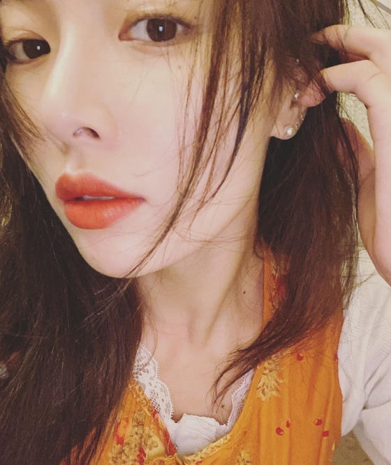 On the 22nd, Hyuna released his photos without any separate words through his Instagram.In the open photo, Hyuna is showing a super-close selfie with her face close to the camera, which boasted a large eye and a towering nose.Especially, transparent skin without defects attracts attention even in close-range shooting.Meanwhile, Hyuna released her single FLOEWR SHOWER (Flower Shower) on the 5th, and performed actively.