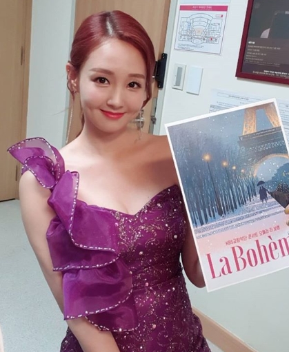 Oh Jin-yeon shows off her dress figureBroadcaster Oh Jin-yeon told his Instagram on the 23rd, Concert opera La Bohm starts at 9 oclock after a while!I am going to give you a spoonful of society and a good time for a wonderful performance. Oh Jin-yeon in the public photo is wearing a purple dress and making a bright smile.Oh Jin-yeons visuals, which digest colorful costumes like Perfect matches, catch the eye.On the other hand, Oh Jin-yeon appeared on MBC I live alone broadcast on the 23rd with Ishian and gathered topics.Photo = Oh Jin-yeon Instagram
