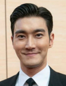 Choi Choi Siwon (32, photo) of the Korean idol group Super Junior has been criticized by China netizens for posting an interview on his SNS about the Hong Kong protests.Choi Choi Siwon retweeted an interview article conducted by Patrick Chow, 21, who was seriously injured after being shot by police at the Hong Kong protest on the 24th (local time), on his Twitter Inc.Choi did not disclose his opinion on the article. China netizens attacked Choi with protest, and Choi eventually deleted the article.Choi Siwon expressed his support for the protesters by expressing sympathy for the Hong Kong report, and China fans were disappointed, the China media groom reported.As the controversy grew, Choi posted an explanation on his Weibo.Choi said, I am sorry for the problem caused by the like mark on Twitter Inc., he said. I expressed my idea that violence and confusion would stop.This action is controversial and I apologize to you for your disappointment and antagonism, he added.Despite the explanation, however, the attack of China netizens is not stopping.Chois Weibo received more than 240,000 comments with a poster Stop Chinas internal affairs interference.On China SNS, there are articles criticizing Choi.