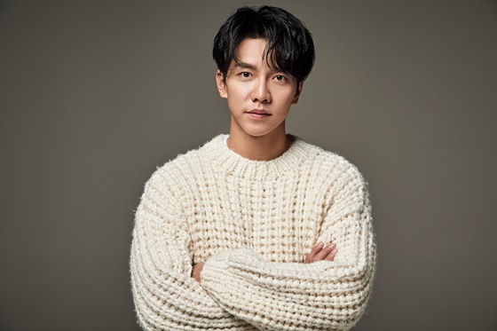 Interview 2 followed byLee Seung-gi-gi-gi-gi-gi, an universal Celebrity, showed his appearance as an Actor and Celebrity to the public rather than as a singer who made himself a star for a while.He hasnt been singing since he released his album Thats Who in March 2016.So when can I see Lee Seung-gi-gi-gi-gi-gi, the singer,? I still have a plan, but I want to tell you when I have been concretely promoted.I can talk about it and I can give you a regret. I think that when I am satisfied, I should dissolve my thoughts well rather than at any time, he said.Moreover, he said, It is not the least single release, but it seems to come out by tying up several songs.Lee Seung-gi-gi-gi-gi-gi has been on the road for 15 years since his debut in 2004. He acknowledged this.Lee Seung-gi-gi-gi-gi-gi said, I have a grateful idea as an Celebrity because I met good people without a big ordeal, and left good works and music.For him, who has been a celebrity all along, military life was another experience. In his military life, the public responded that Lee Seung-gi-gi-gi-gi-man is a long life.This is because Lee Seung-gi-gi-gi-gi Gi was a familiar star who constantly met with the public.He said, I knew only the realm of Celebritys in my twenties, and I have been living the same life with my hands for 21 months.I was able to feel their thoughts through talking to young friends over 10 years old. I am confident that I am trying to do anything alone. Even after the military, Lee Seung-gi-gi-gi-gi-gi continued his active career. He said that this schedule was physically difficult.I think I have lived my life so far to be so good. I have not found the answer yet.I think I should practice a little bit of emptying, he said, but I have to work like others and breathe. In other words, rather than pushing for an unreasonable schedule, I will move the schedule a little fluidly.Lee Seung-gi-gi-gi-gi Gi had a different passion from others until he became a universal Celebrity who was recognized as a singer, Actor, and Celebrity.With this passion, Lee Seung-gi-gi-gi-gi-gis development was expected. Attention is drawn to what kind of development Lee Seung-gi-gi-gi-gi-gi will show to the public in the future.Lee Seung-gi-gi-gi-gi-gi of the SBS gilt drama Baega Bond