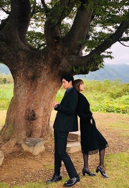 Kim Sun-a posted several photos on his SNS on the 27th, along with an article entitled If our loved ones are happy - Jenny Kim under our Sun Woo and jung hyuk trees.The photos show Kim Sun-a (played by Jenny Kim) and Jae-young Kim (played by Yoon Sun Woo) who found the tombstone of Wi Jung hyuk (played by Kim Tae-hoon) in the SBS drama Secret Boutique.The atmosphere of the two people who pose against each other under a large tree catches the eye.The netizens who responded to the photos responded such as Tomorrow is the last time, Doyoung Sun Woo was happy and I cried together.Meanwhile, SBS drama Secret Boutique, starring Kim Sun-a and Jae-young Kim, ends with 16 episodes today (28th).