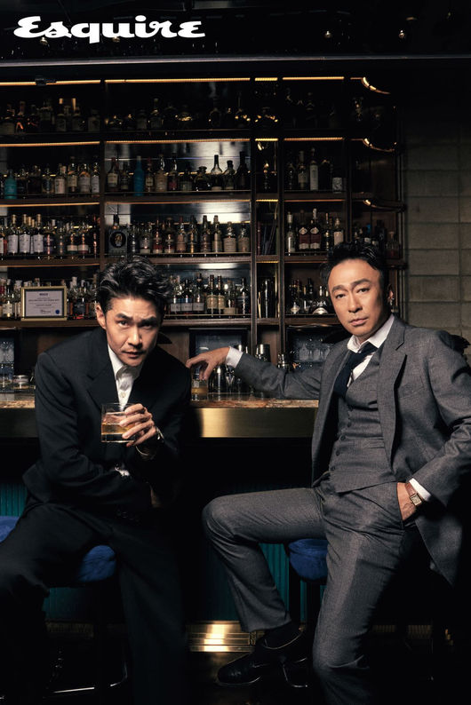 Actors Lee Sung-min and Bae Jeong-nam decorated the December issue of Esquire.In this photo, which was conducted under the theme of Combi, the two men digested a lonely winter suit reminiscent of a noir movie, and the Interview included the friendship of the two people, the work of the movie Mr. Ju to be released, and the impression of finishing the year.The two men, who are so close to spending every holiday together between the Actors and juniors, showed a remarkable ensemble in this picture.Actor and veteran model Bae Jeong-nam led the atmosphere of the filming scene with a sharp eye and pleasant personality. Actor Lee Sung-min, who boasts 35 years of experience from the theater stage to the film industry, also received an OK sign as soon as every cut was started with seasoned immersion and charisma.It is the back door that the two Actors burst out of admiration among the field staff every time they entered the camera frame.In the Interview that followed the filming, praise for each other continued.Lee Sung-min said, I am a strong and advantageous Actor, and that he showed a performance that he could not digest in some scenes of Mr. Ju, which will be released soon.Bae Jeong-nam also expressed his respect for Lee Sung-mins acting ability, saying, I was impressed by all the scenes of Lee Sung-min and I am always learning a lot.A separate video Interview was also conducted on Esquire Koreas YouTube account, which gives a glimpse of the more pleasant atmosphere of the two in this Interview on the concept of asking and answering how much they know each other.Meanwhile, the movie Mr. Ju, which is a combination of two people after the Security Officer, is scheduled to open in January next year.It is a comedy genre film, and the National Intelligence Service ace agent Taeju is able to hear all kinds of animals in a sudden accident and draws an event that unfolds.The Interviews and pictorial specialties of the two can be found in the December 2019 issue of Esquire.The behind-the-scenes footage will be available on the December 1 episode of SBS observational entertainment Ugly Our Little.esquire