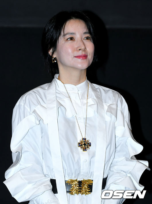 이영애,'은은하게 스며드는 미소' [사진]