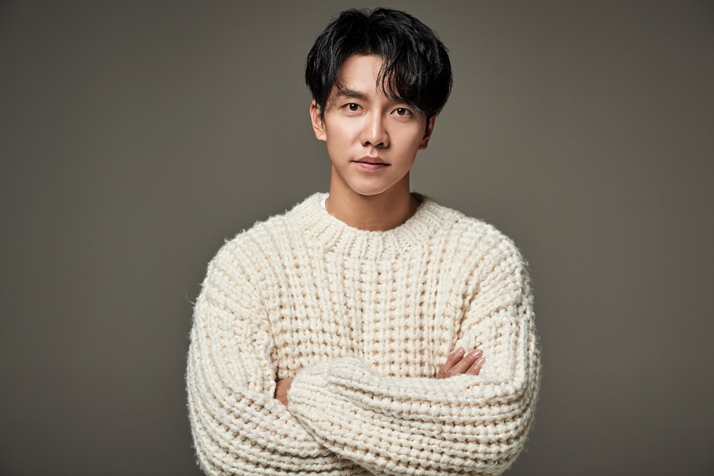 Seoul = = Lee Seung-gi, a singer, actor and entertainer.Lee Seung-gi, who thrilled the sisters of All States in 2004, became an entertainer in his 15th year of debut.In the meantime, he has been loved as a star by inscribing three titles of singer, actor, and broadcaster in front of his name without shame.After the military, he opened his second act of entertainment activities with his unique sincerity and enthusiasm. SBS All The Butlers and tvN Hwa Yugi Netflix You are the perpetrator!, followed by SBS Vagabond as ActionActor.In the most recent Vagabond, a rough man who digs into the secret of his nephews death has added a new look to Lee Seung-gi, who was an image such as Drama also achieved a 13% (based on Nielsen Korea All states) rating, adding a record of success to the filmography.I met Lee Seung-gi, who successfully completed Vagabond. Lee Seung-gis many troubles were buried in a sincere answer and a serious attitude that added wit.This year, I was worried about how to live with Lee Seung-gi and Lee Seung-gi, who are thirty-three entertainers and entertainers.I am a little tired after the time I caught myself to do too well, and I realize the importance of down.Its the story of Celebrity Lee Seung-gi and 30-three-year-old Lee Seung-gi.- It was good at the level of shame.-Drama has been working on this action for a long time.- I do not know if it can be described as a caustic rain. There would have been a lot of works that would have a bigger effect even if it was relatively less time or effort.-Action acting also deepened the acting of the eyes. It was a different act of determination than before.- There are many advantages when pre-production is done, but there is a disadvantage that it can not confirm real-time reaction and can not reflect opinions.- How do you look at the prospect of Season 2 production?- There were many scenes of breathing with senior actors.There was a lot of acclaim for -Drama or Lee Seung-gi; what reactions are memorable.- It seems to have shown a different side than Lee Seung-gis familiarity to the public.- Did you think you wanted to change yourself?- How was the melody with Suzy? Second breath.1 Not hard, not natural smoke...a gift-like drama.